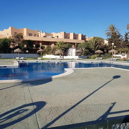 Casa Baja Naturista Con Patio En Primera Linea De Playa Con Piscina Comunitaria! Vera