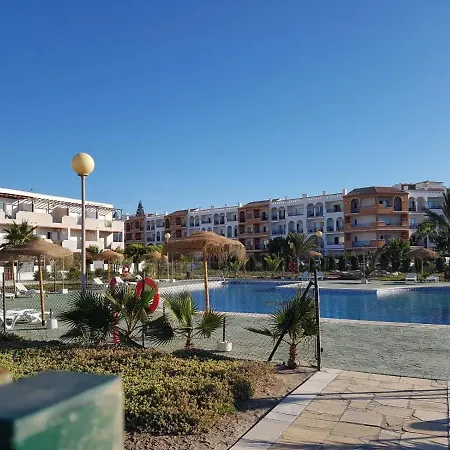 Casa Baja Naturista Con Patio En Primera Linea De Playa Con Piscina Comunitaria! *