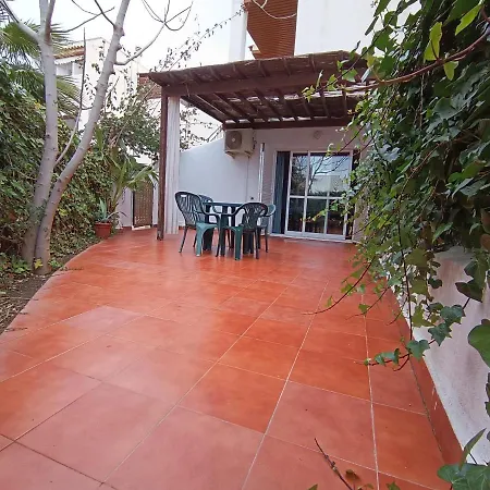 Apartamento Casa Baja Naturista Con Patio En Primera Linea De Playa Con Piscina Comunitaria!