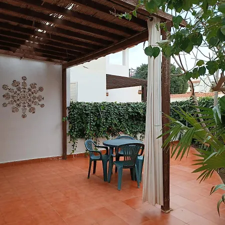 Casa Baja Naturista Con Patio En Primera Linea De Playa Con Piscina Comunitaria! Apartment *