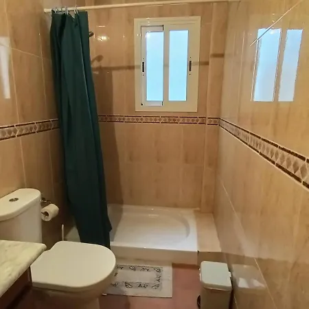 Casa Baja Naturista Con Patio En Primera Linea De Playa Con Piscina Comunitaria!